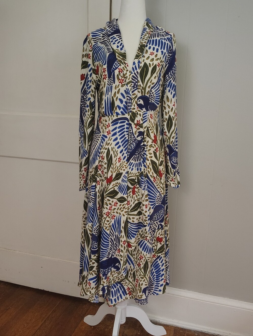 FARM RIO Macaw Midi Dress Sz Medium Resort Vacation Colorful Blue Bird Print - Picture 7 of 13
